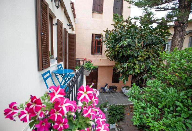 Maya's Boutique Residence