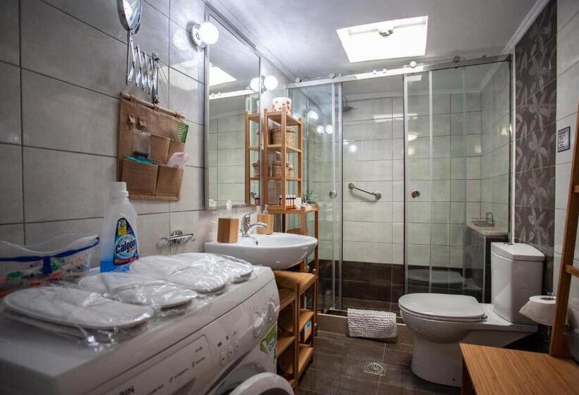 Maya's Boutique Residence