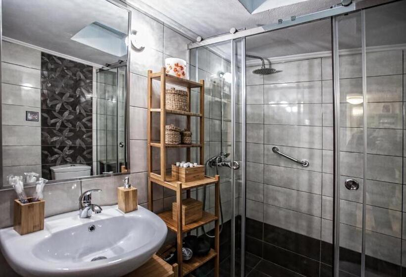 Maya's Boutique Residence