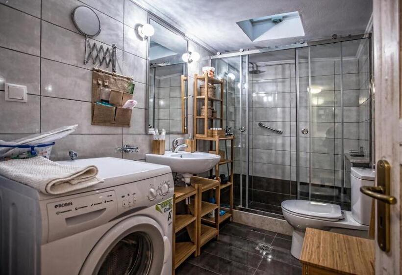 Maya's Boutique Residence