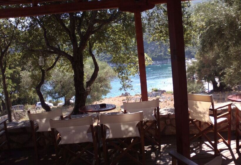 Mikros Gialos Apartments