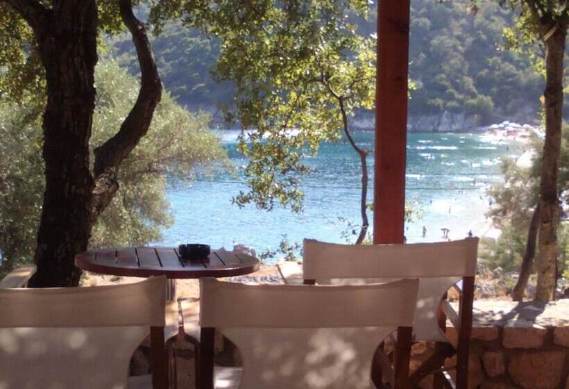 Mikros Gialos Apartments