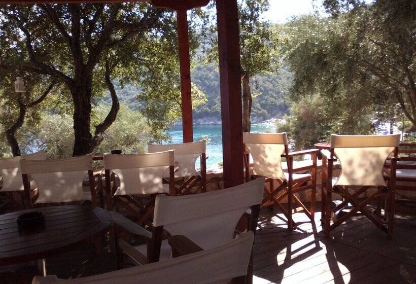 Mikros Gialos Apartments