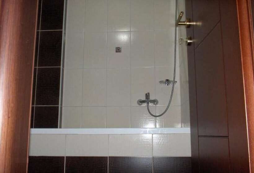 Mikros Gialos Apartments