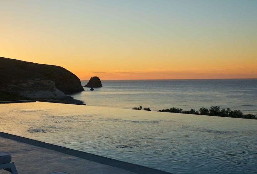 Milos Breeze Boutique