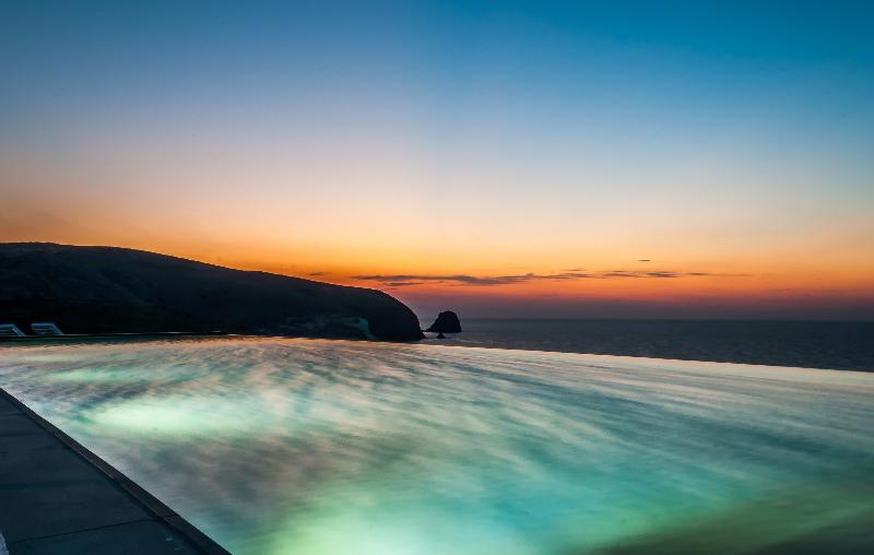 Milos Breeze Boutique