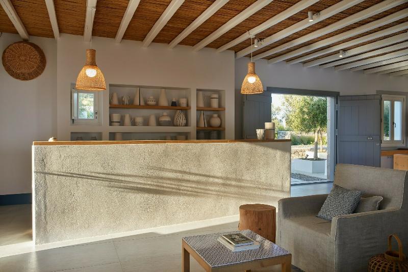 Milos Breeze Boutique