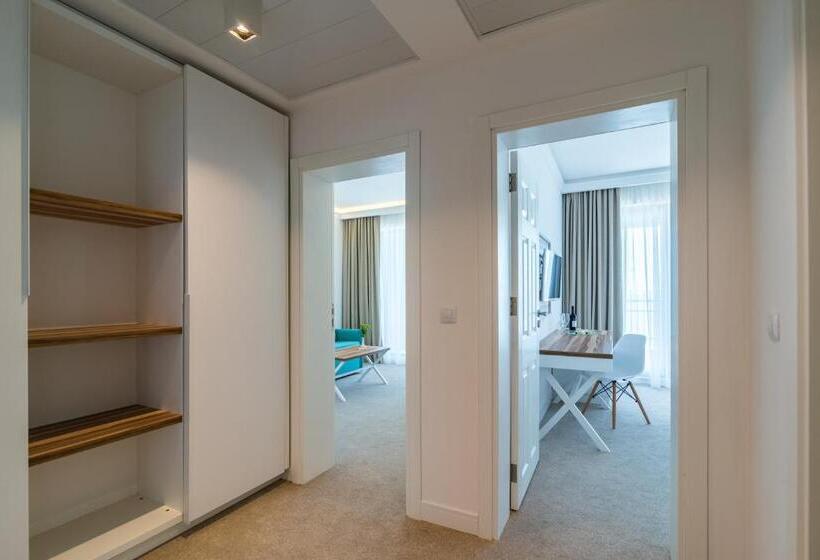 בית מלון כפרי Nympha All Inclusive   Riviera Holiday Club