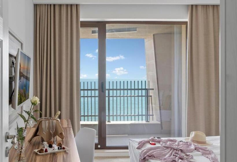 בית מלון כפרי Nympha All Inclusive   Riviera Holiday Club