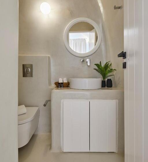 Olea Cave House
