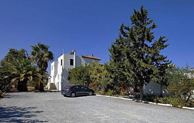 Panorama Seaview Studios & Apartments