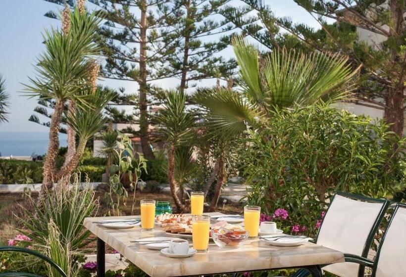 Panorama Seaview Studios & Apartments