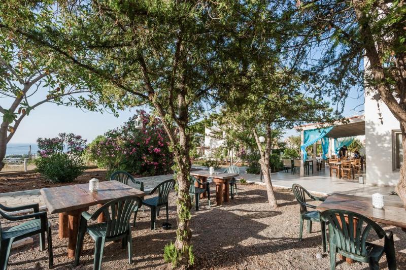 Panorama Seaview Studios & Apartments