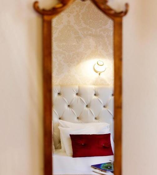 Пансион Archontiko Old Town Suites