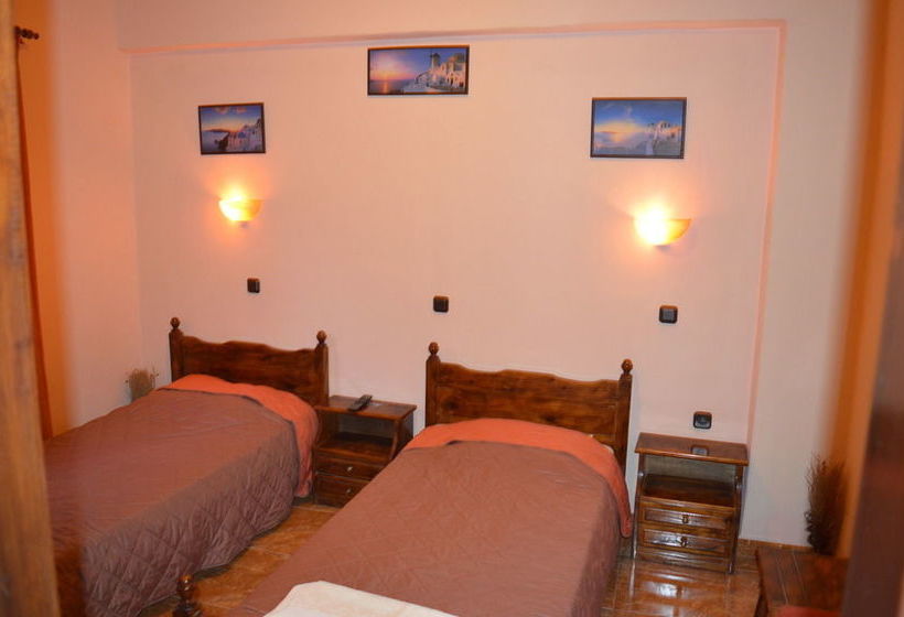 بنسيون Romantzo