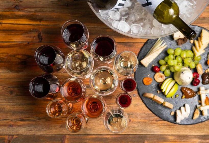 בית מלון כפרי Rigas Boutique