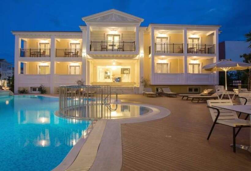 Royal Nidri Hotel & Apartments