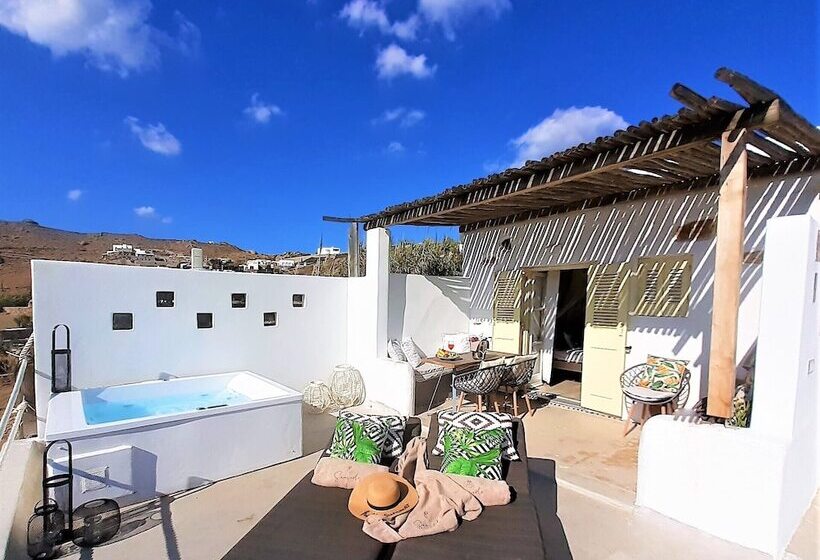 Sea Side Studios & Houses