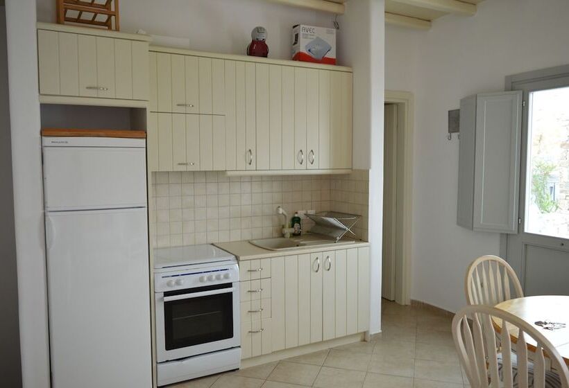 Sea Side Studios & Houses