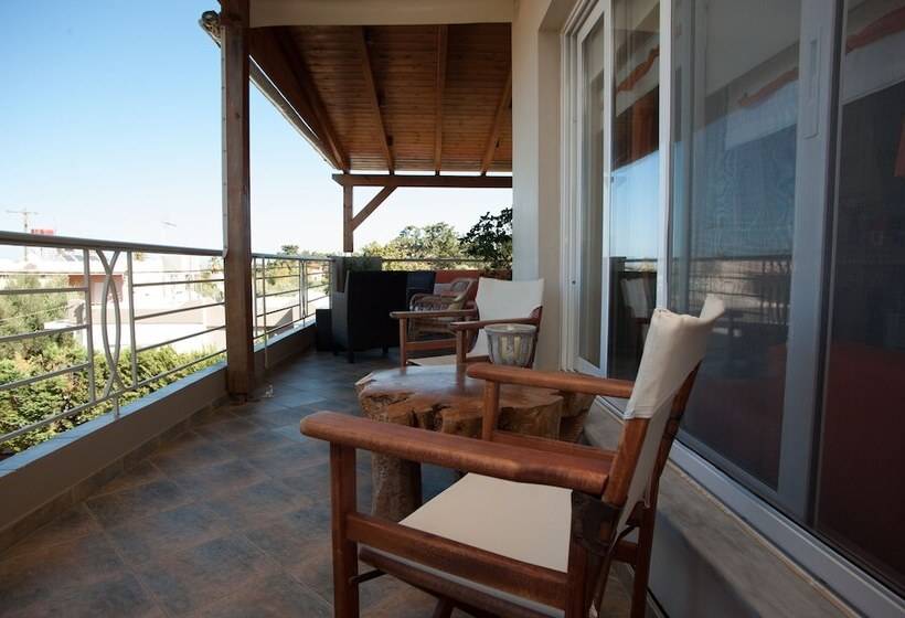 Stamatakis Boutique Studios