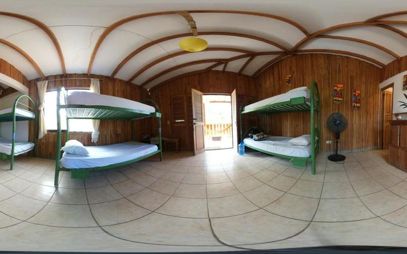 Общежитие Casa Del Mar Surf Destiny