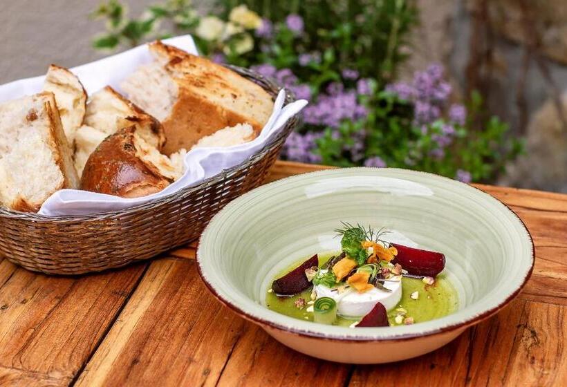 Boutique Hotel U Solné Brány