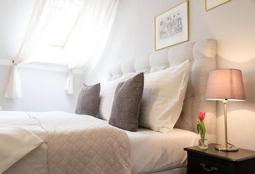 Boutique Hotel U Solné Brány