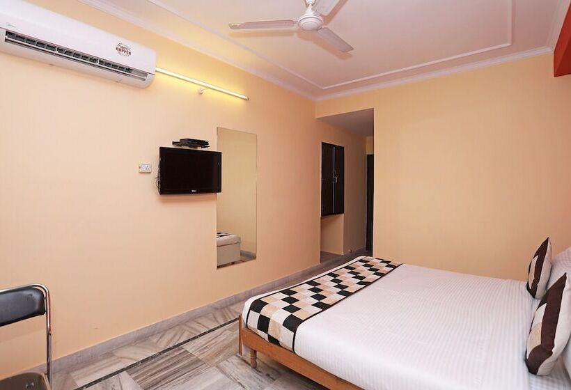 Collection O 1425 Hotel Sk Paradise