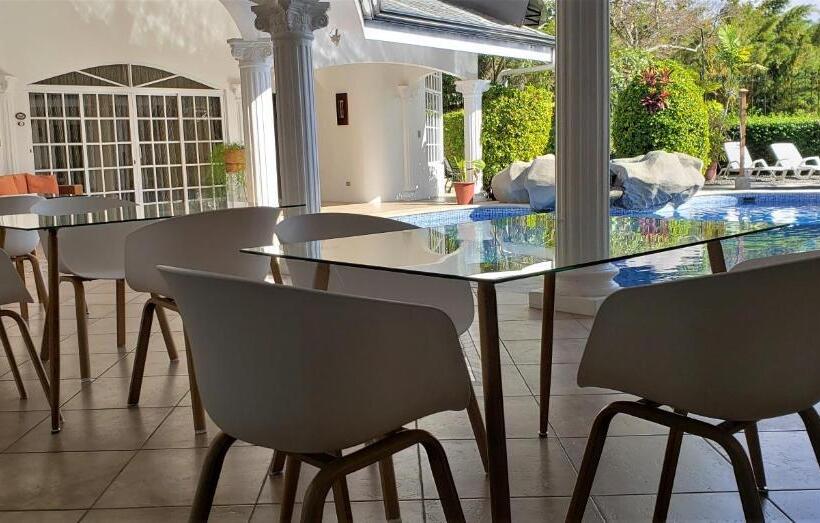 فندق Alameda Cariari Boutique