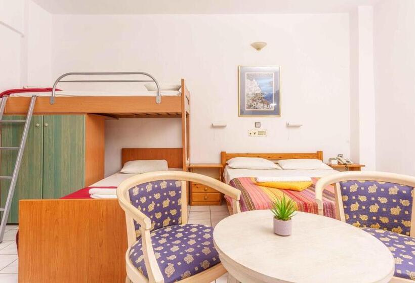 فندق Alexander Beach