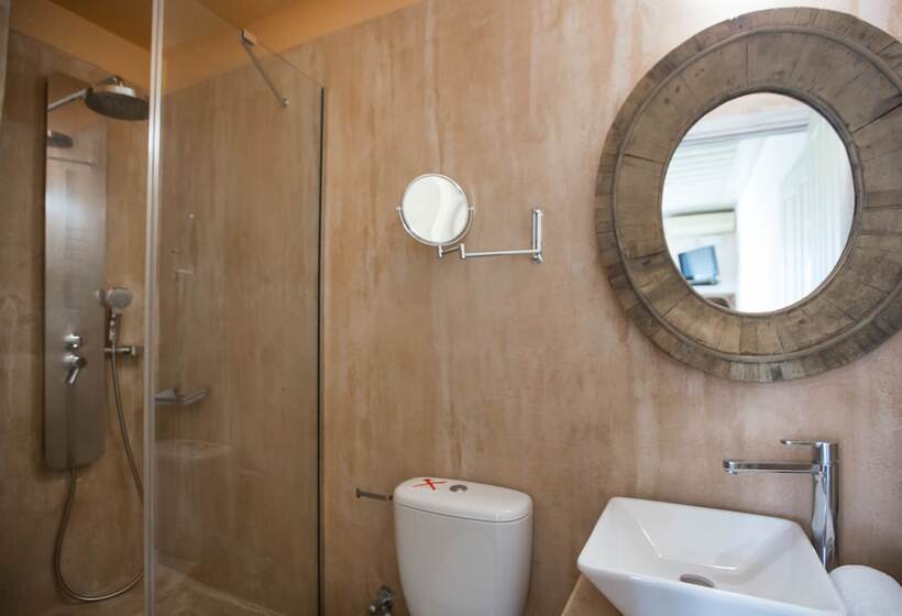 Отель Amymone And Adiandi