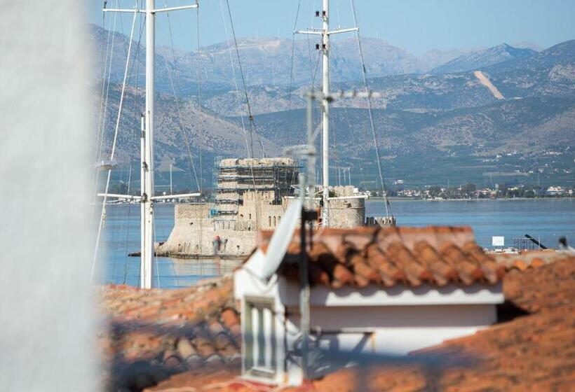 فندق Amymone And Adiandi