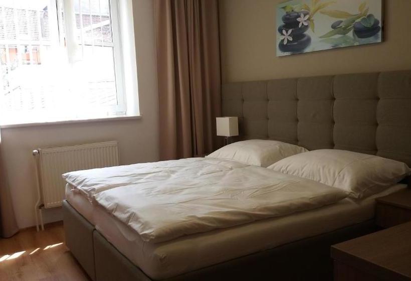 בית מלון כפרי Apartmany Holiday