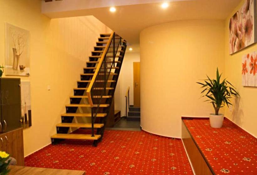 בית מלון כפרי Apartmany Holiday