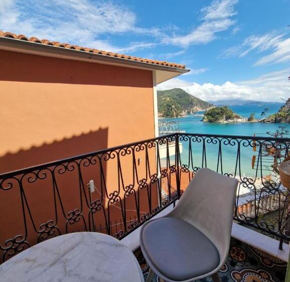 בית מלון כפרי Avra