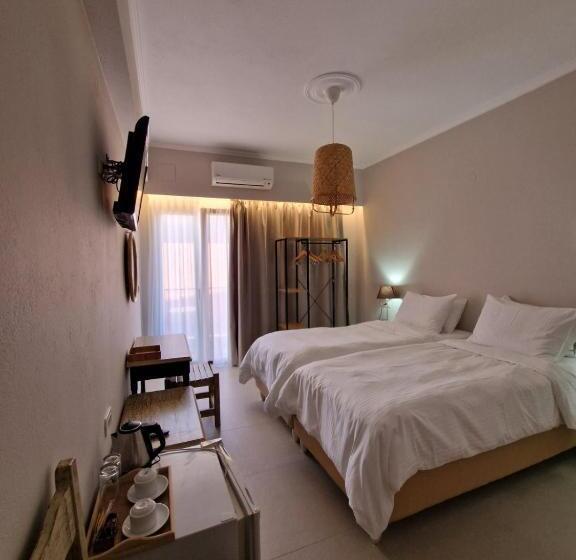 בית מלון כפרי Avra