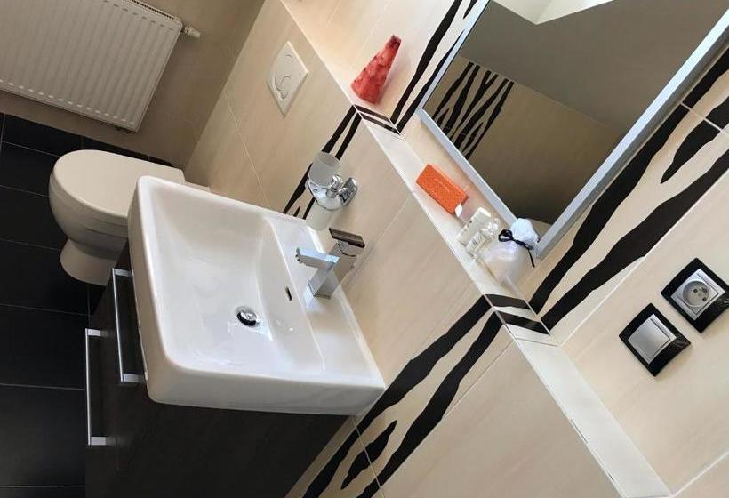 هتل Basta Apartmany