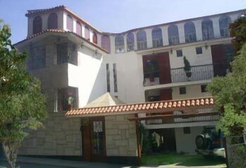 בית מלון כפרי Benavides