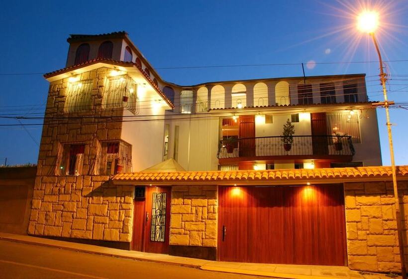 בית מלון כפרי Benavides