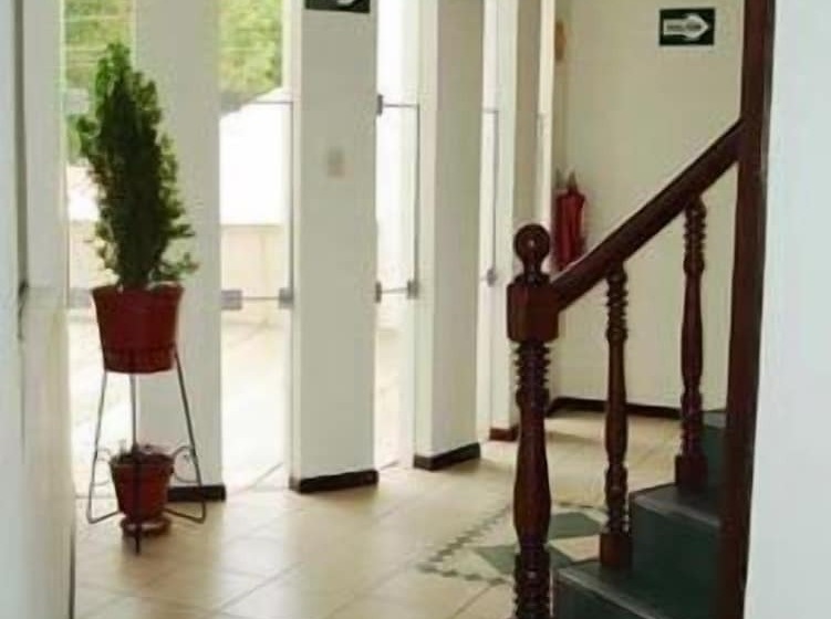 בית מלון כפרי Benavides