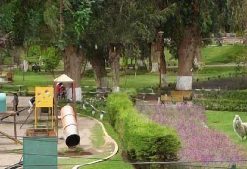 בית מלון כפרי Benavides