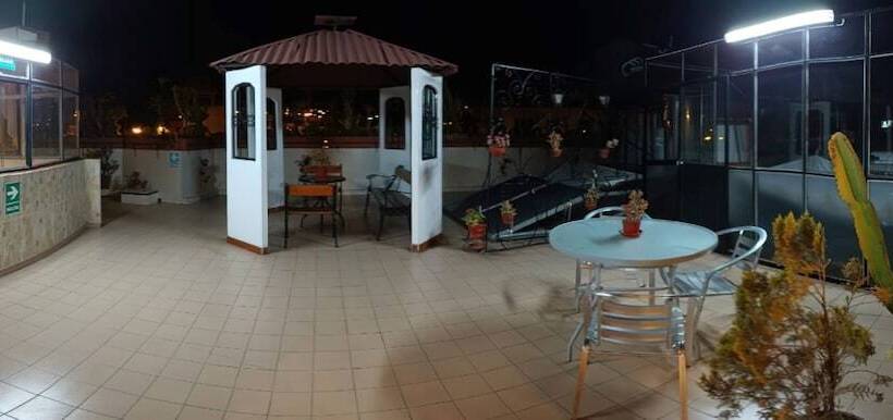 בית מלון כפרי Benavides