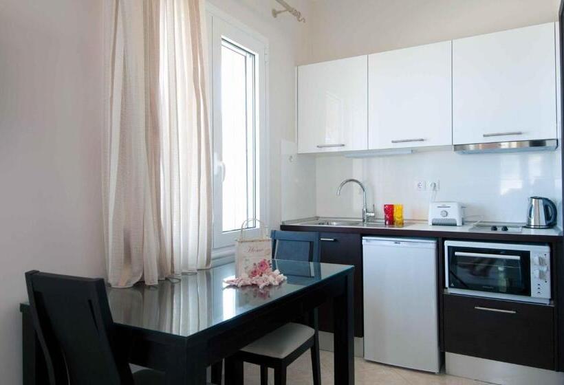 Отель Brentanos Apartments A View Of Paradise