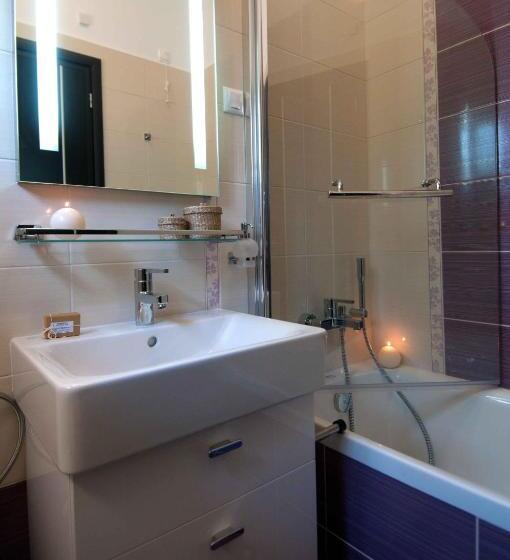 Отель Brentanos Apartments A View Of Paradise