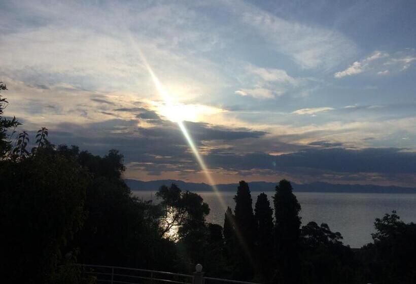 Отель Brentanos Apartments A View Of Paradise