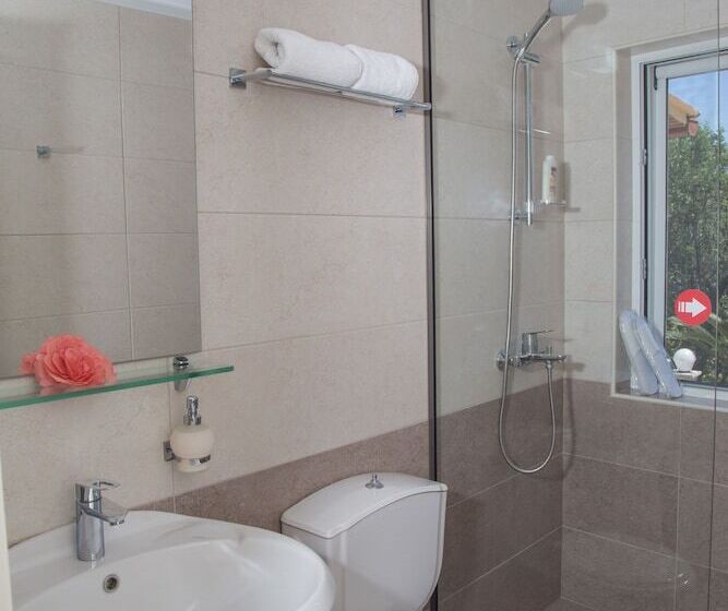 Отель Brentanos Apartments A View Of Paradise