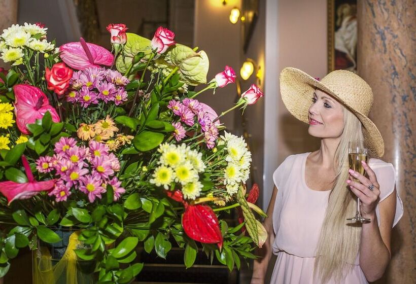 호텔 Bristol Palace