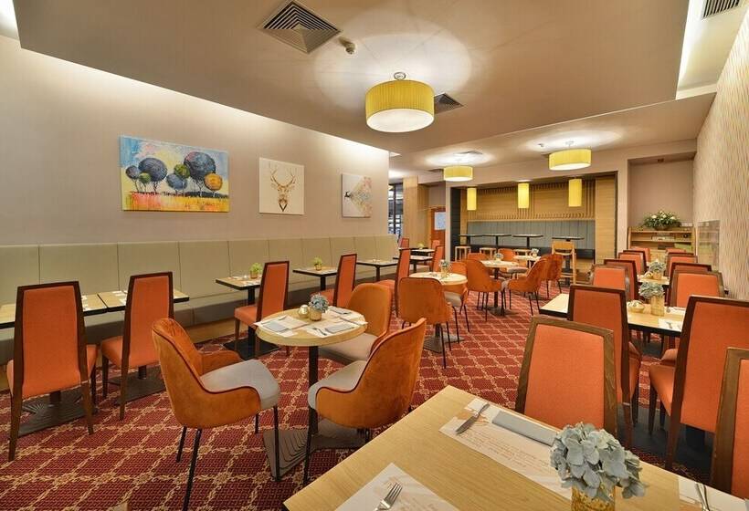 酒店 Chateau Loucen Garden Retreat