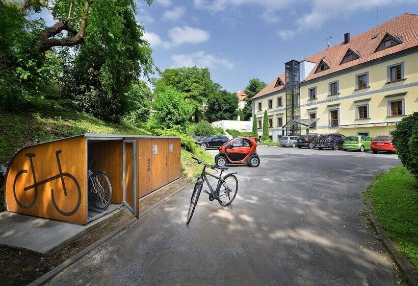 酒店 Chateau Loucen Garden Retreat