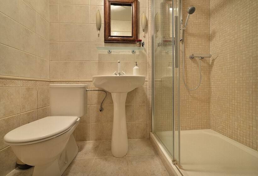 酒店 Chateau Loucen Garden Retreat